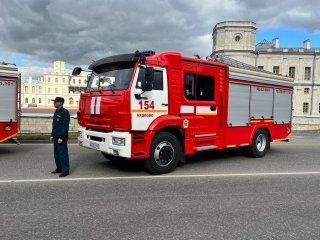 Всеволожские пожарные получили ключи от новой техники